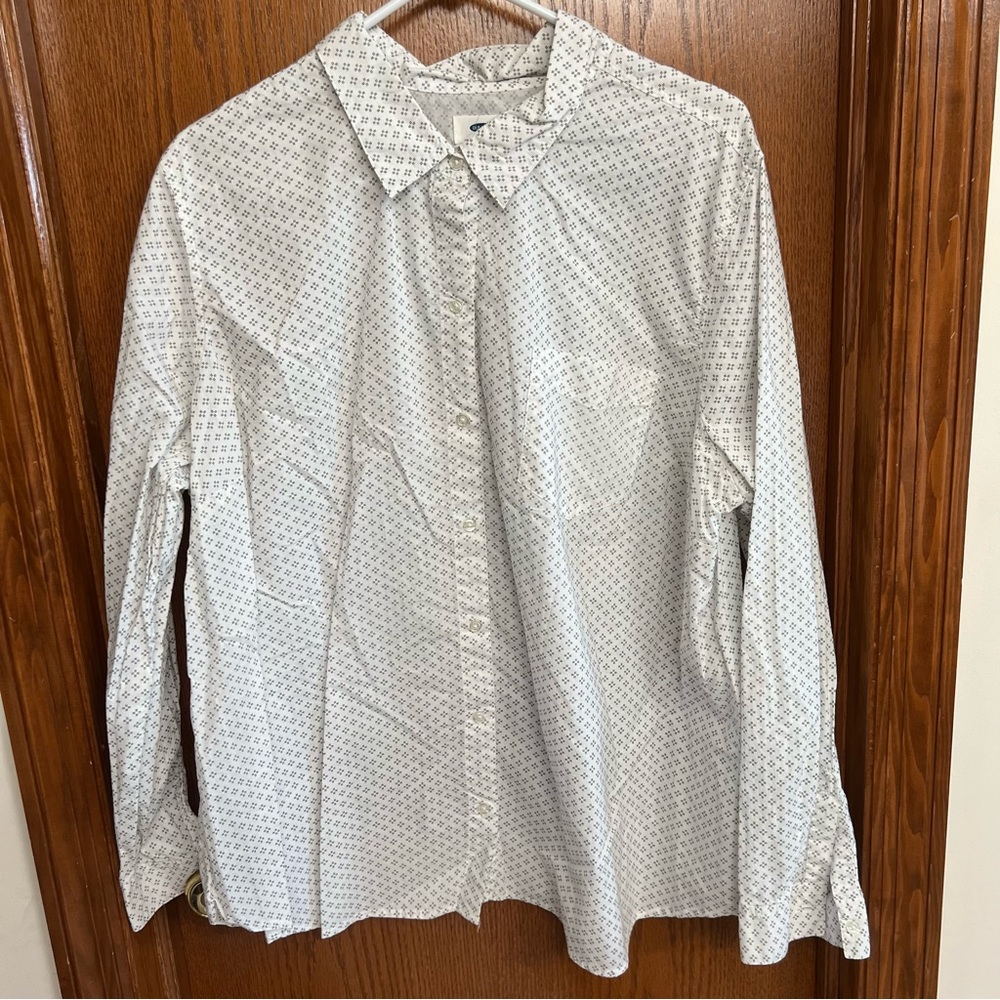 Old Navy White With Black Print Shirt Size XXL
